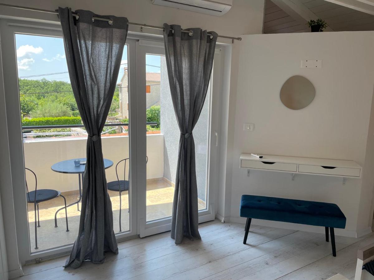 Holiday Home Ava1 With Pool & Holiday Home Ava2 With Whirlpool Baderna Exterior foto